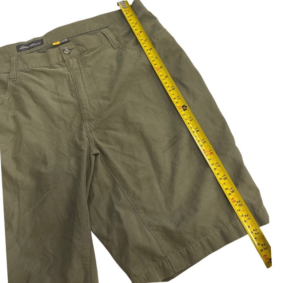 Eddie Bauer Shorts 42 Mens Olive Green Casual Outdoor Pockets Hiking‎ - Picture 7 of 7